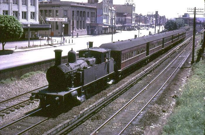 3013 tank engine
and train arriving Newcastle from Toronto